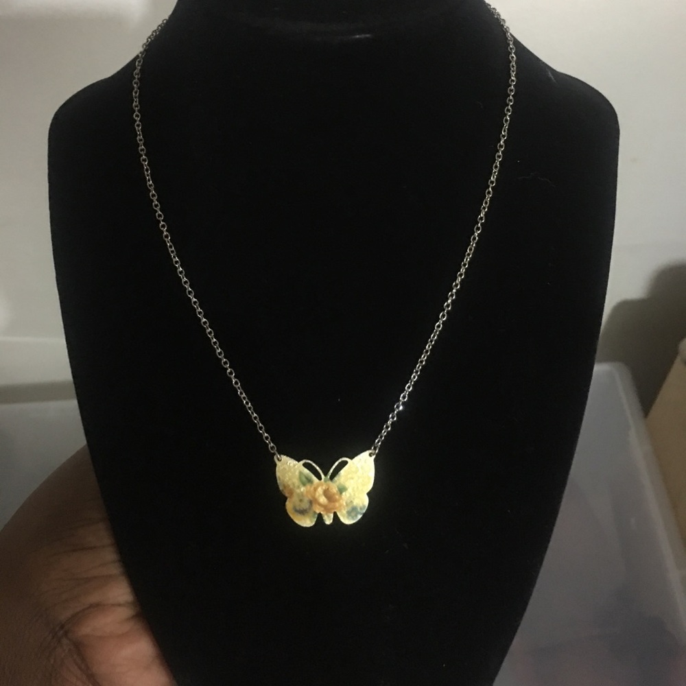 ❤️Silver tone necklace ❤️